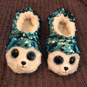 🔸Kids sequin slippers